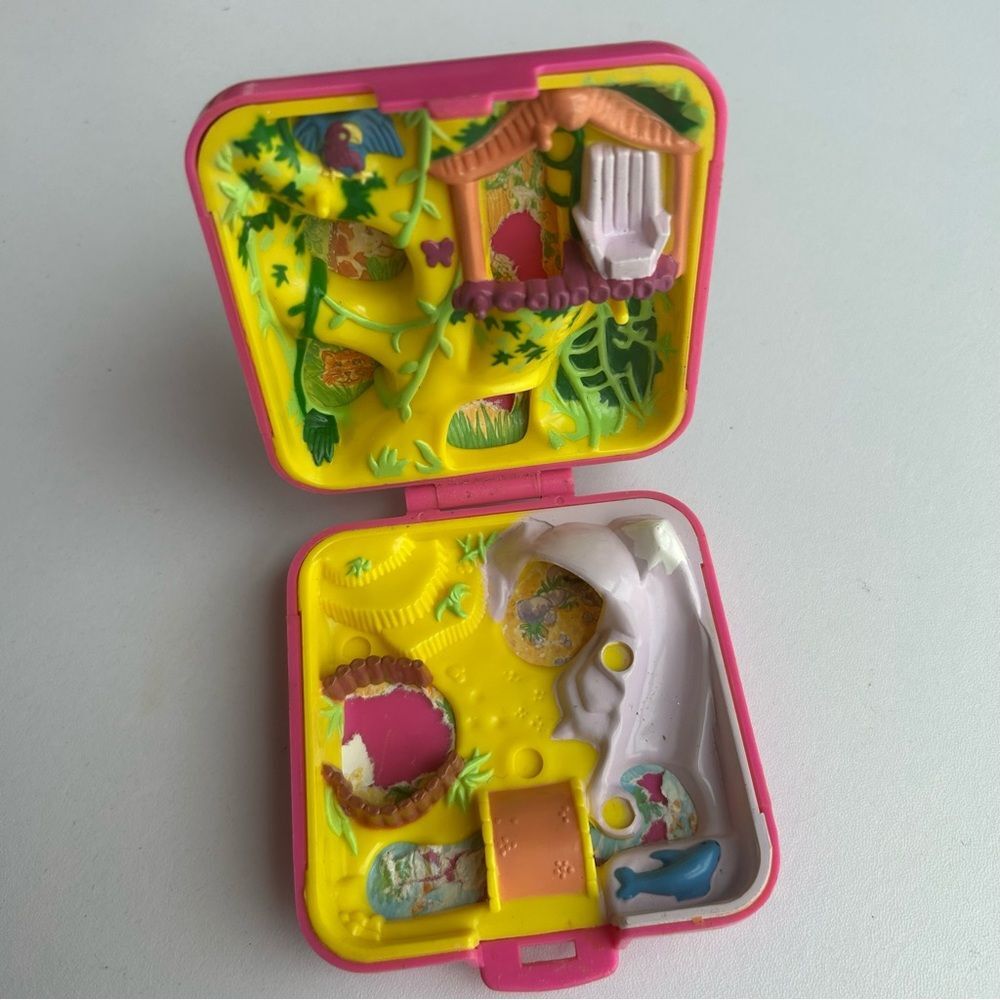 Polly Pocket Pink Compact Case